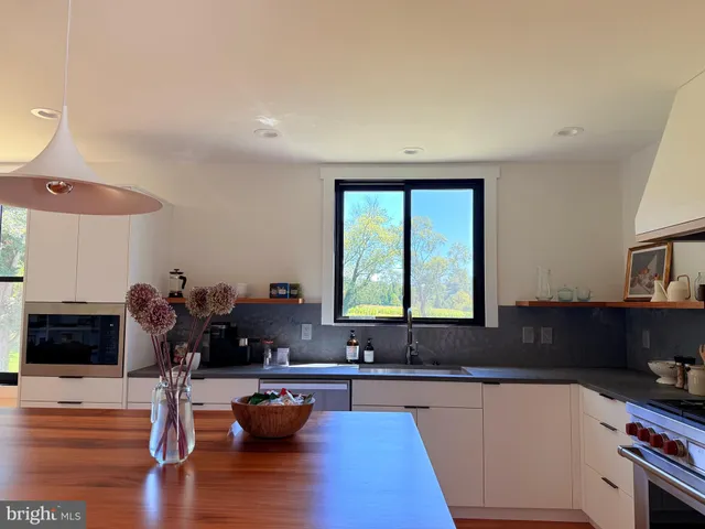 $9,800 | 1421 Greenspring Valley Road, Lutherville-Timonium, MD 21093