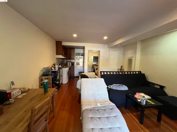 $2,100 | 1532 Milvia Street, Unit 2, Berkeley, CA 94709
