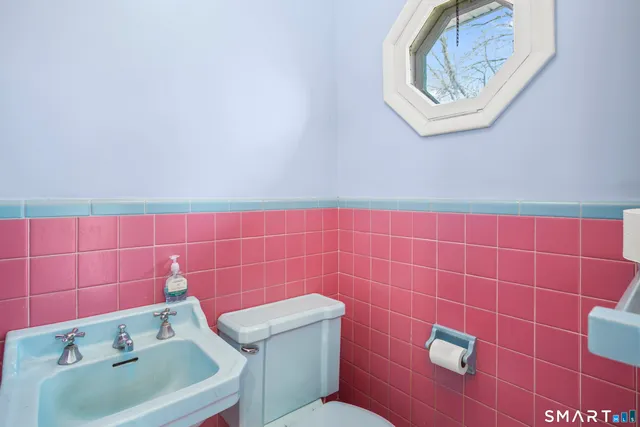 $629,000 | 101 Applegate Road, Fairfield, CT 06825