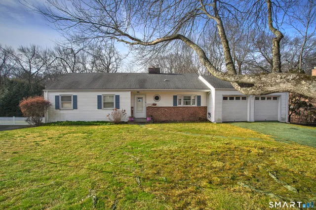 $629,000 | 101 Applegate Road, Fairfield, CT 06825