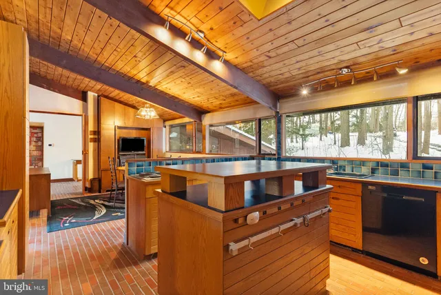 $899,000 | 712 Highspire Road, Glenmoore, PA 19343