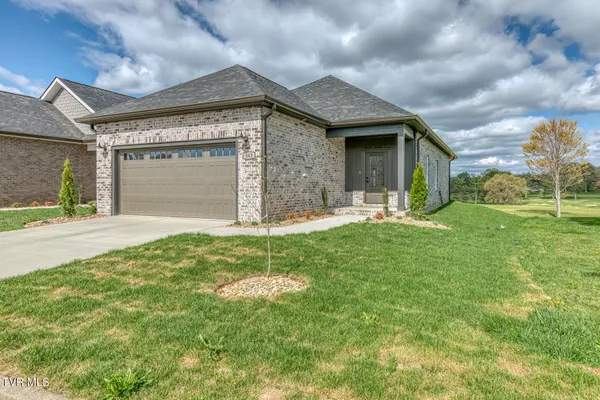 $2,595 | 313 Monroe Drive, Bristol, TN 37620