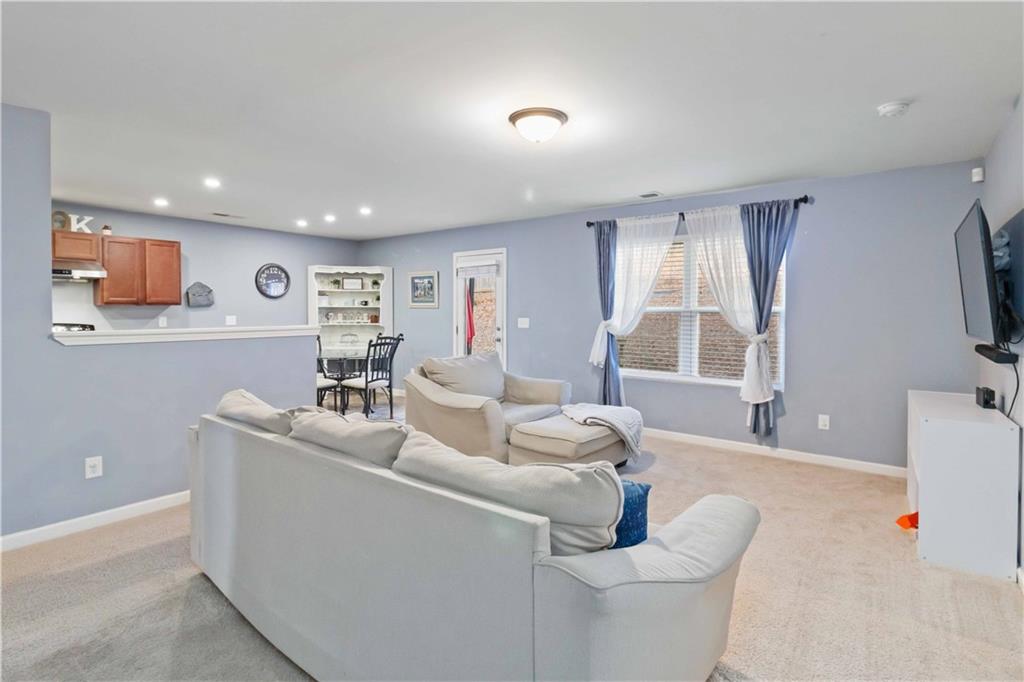 1562 Pointe S Circle Bethlehem, GA 30620 - Photo 11 of 30