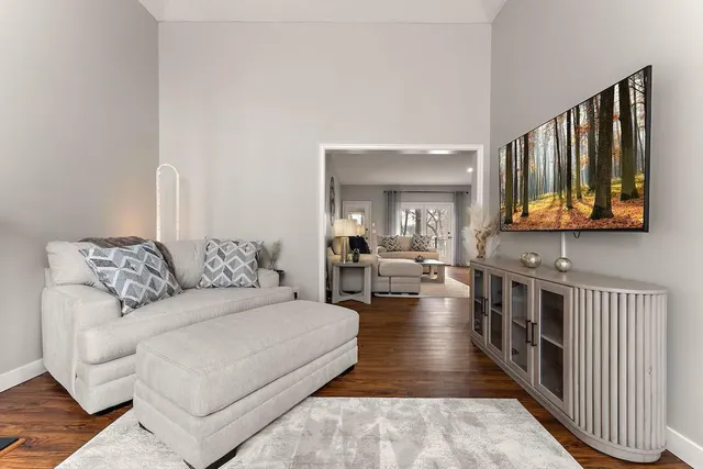 $7,400 | 5720 Oakview Lane North, Plymouth, MN 55442