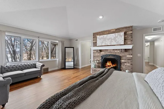 $7,400 | 5720 Oakview Lane North, Plymouth, MN 55442