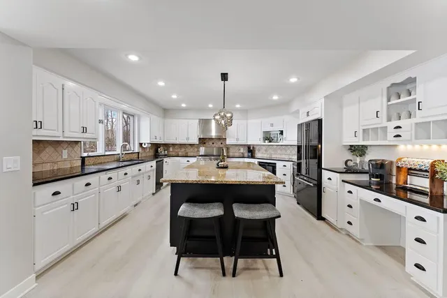 $7,400 | 5720 Oakview Lane North, Plymouth, MN 55442