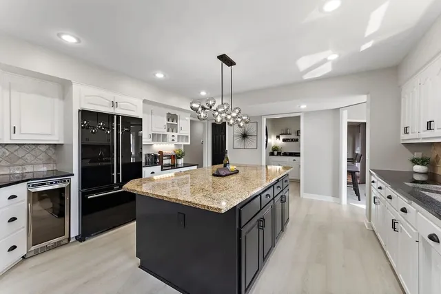 $7,400 | 5720 Oakview Lane North, Plymouth, MN 55442