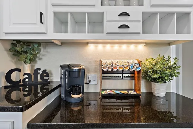 $7,400 | 5720 Oakview Lane North, Plymouth, MN 55442