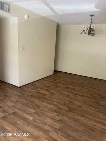 $761 | 200 High Meadows Boulevard, Unit 211, Lafayette, LA 70507
