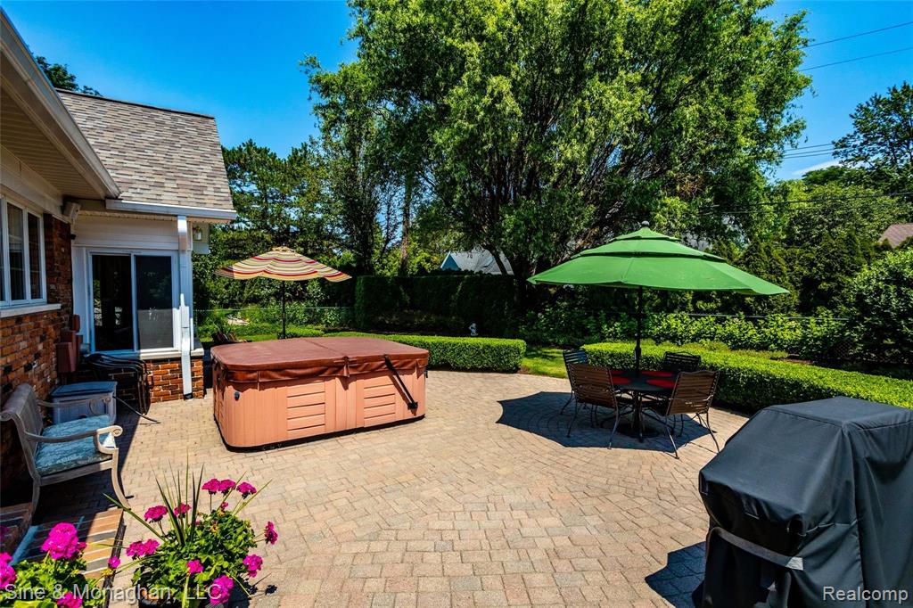 435 Barclay Road Grosse Pointe Farms, MI 48236 - Photo 47 of 60