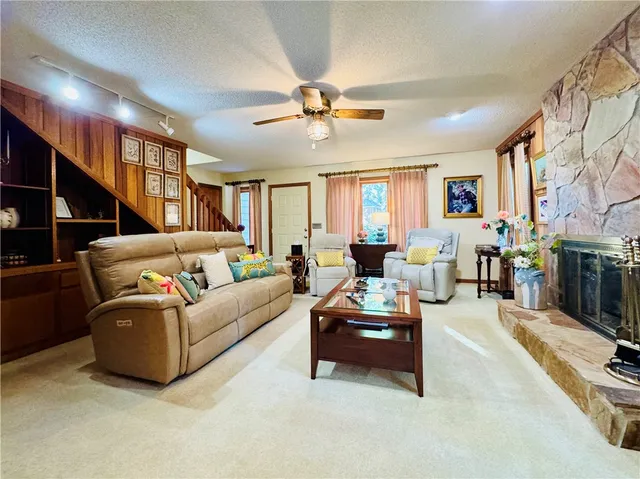 $395,500 | 222 Terrace Drive, Anderson, SC 29621