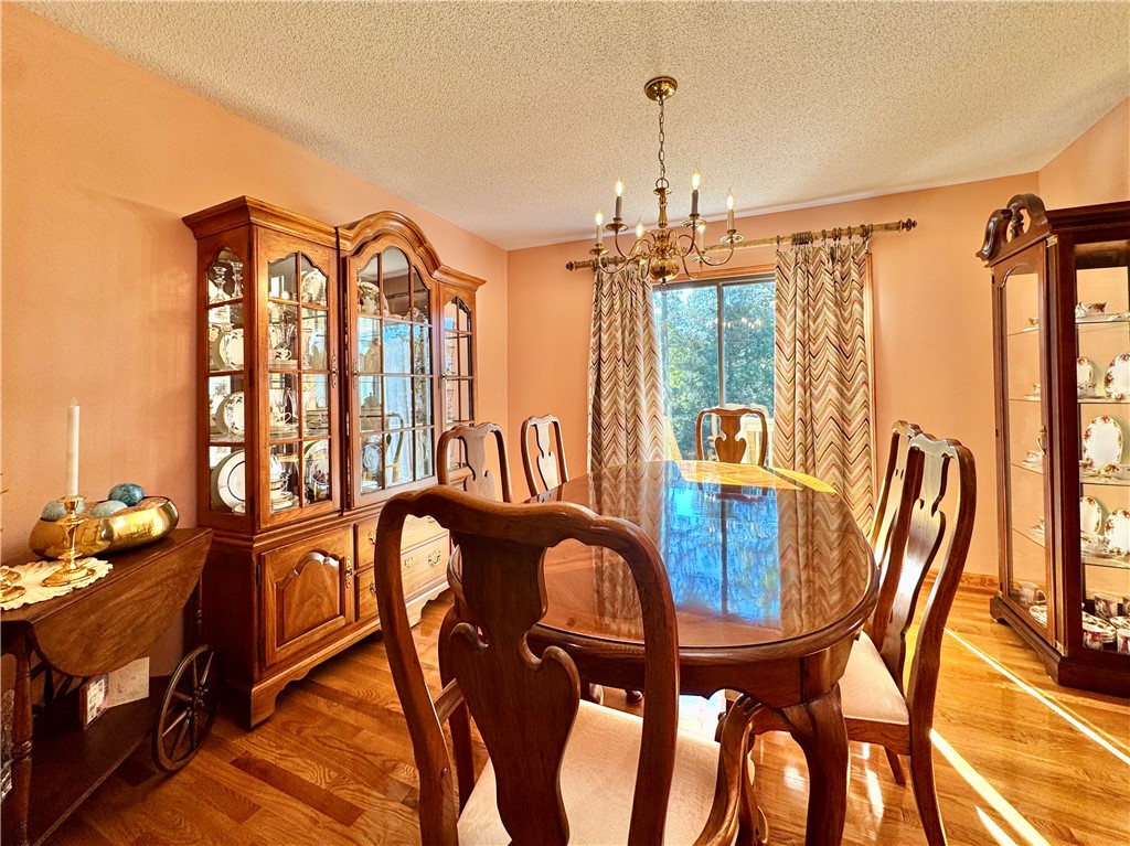 222 Terrace Drive Anderson, SC 29621 - Photo 20 of 44 Dining Room