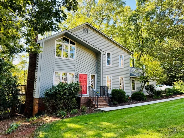 $395,500 | 222 Terrace Drive, Anderson, SC 29621