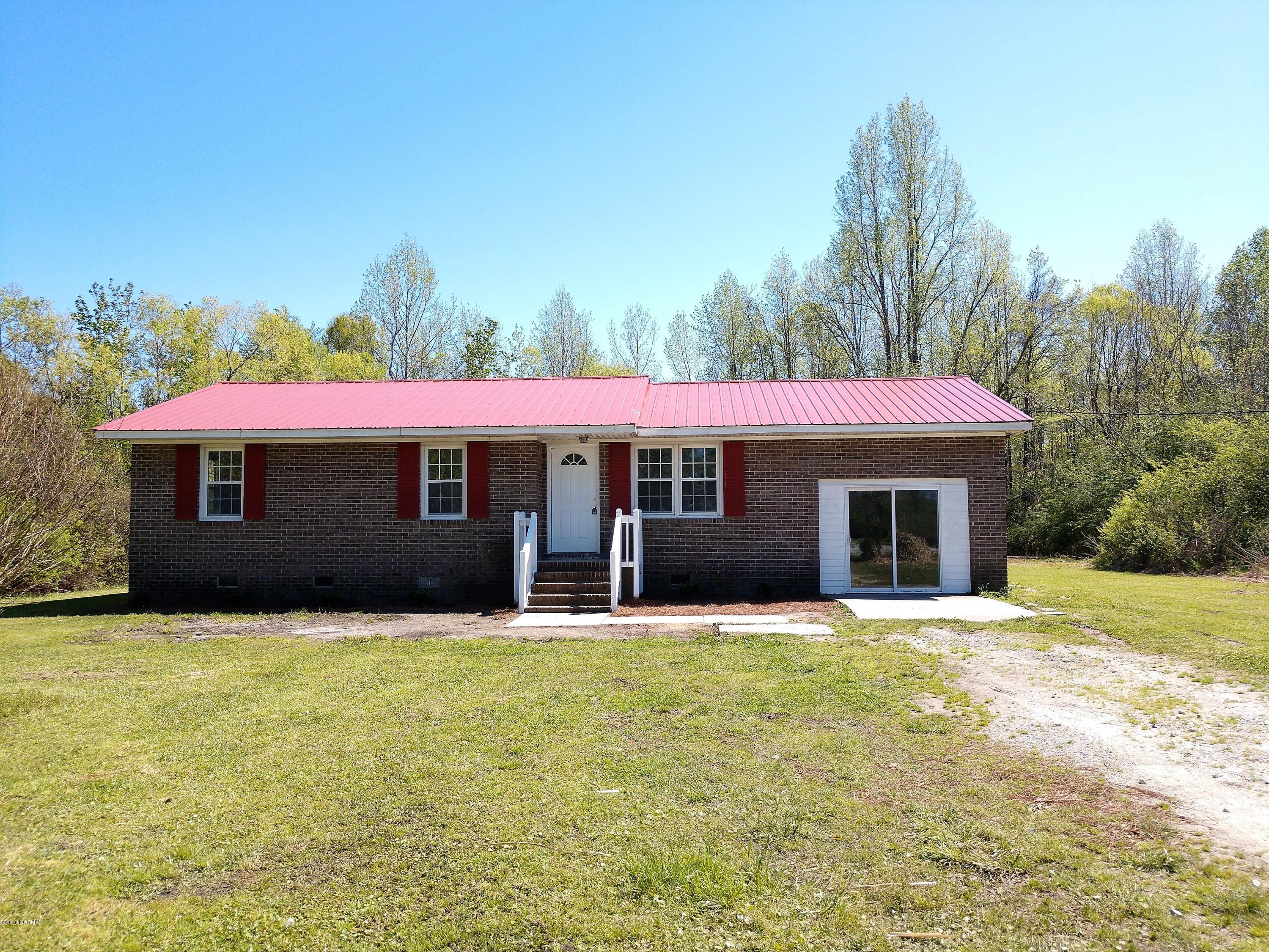 707 Lee Road Maple Hill, NC 28454 - Photo 1 of 16 IMG_20180417_150753