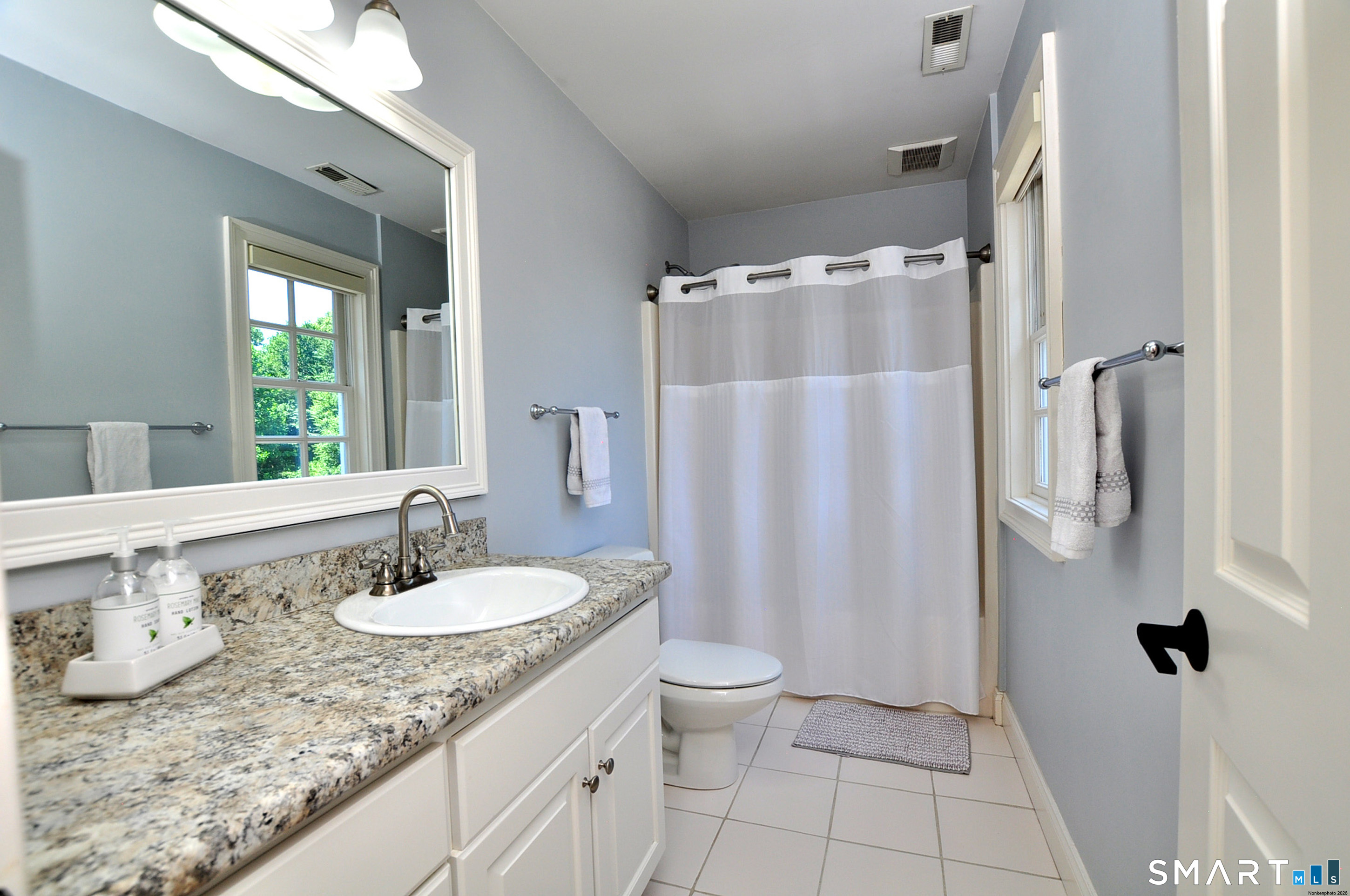 61 Westmont Road Avon, CT 06001 - Photo 34 of 39