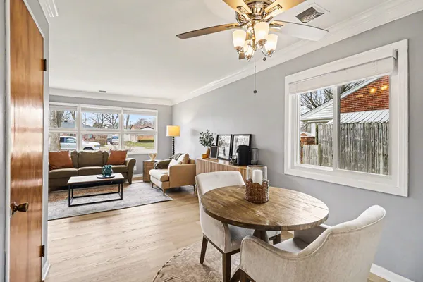 $300,000 | 260 Kenyon Drive, Troy, MI 48083