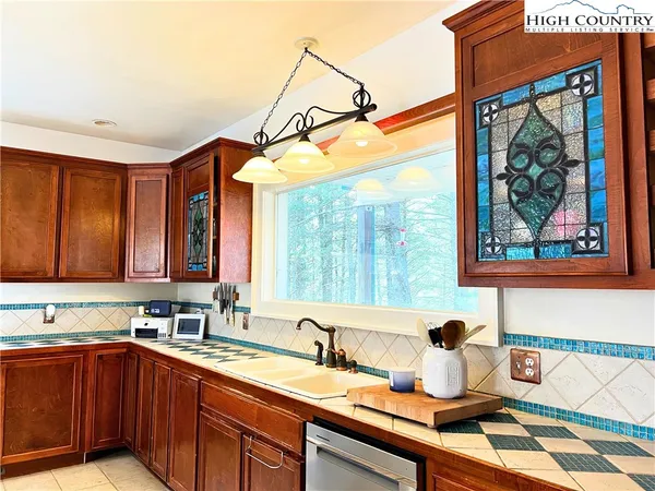 $410,000 | 56 Buttons Lane, Sparta, NC 28675