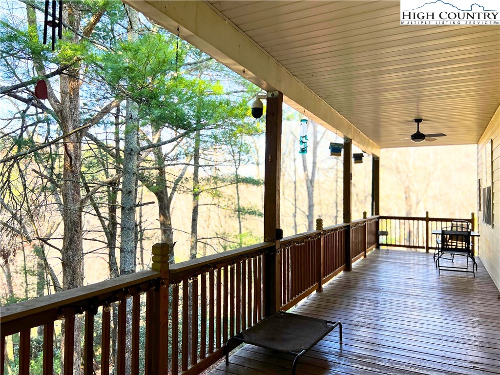 56 Buttons Lane Sparta, NC 28675 - Photo 5 of 40