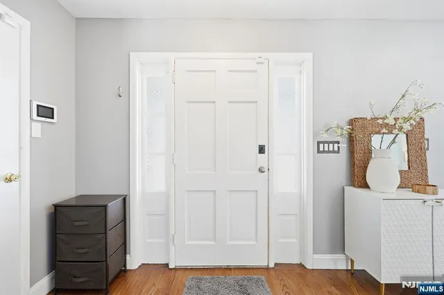 $875,000 | 26 East Harrison Place, Livingston, NJ 07039