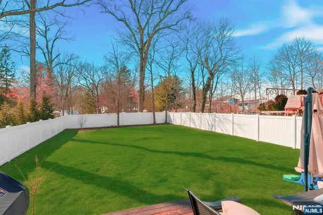 $875,000 | 26 East Harrison Place, Livingston, NJ 07039