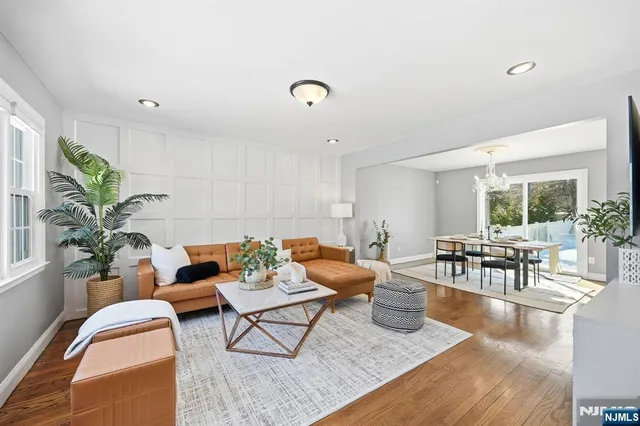 $875,000 | 26 East Harrison Place, Livingston, NJ 07039