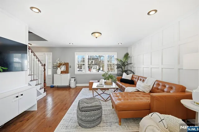 $875,000 | 26 East Harrison Place, Livingston, NJ 07039