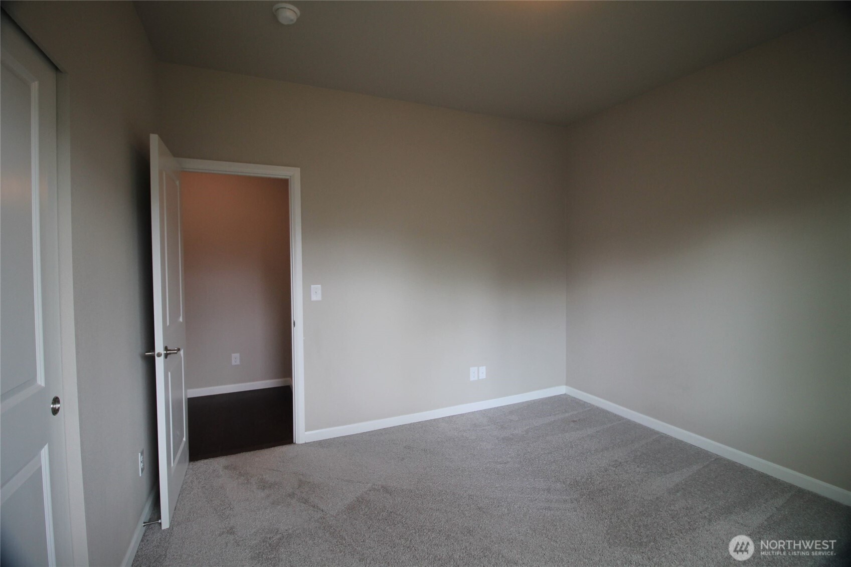 18720 42nd Avenue Southeast Bothell, WA 98012 - Photo 5 of 25