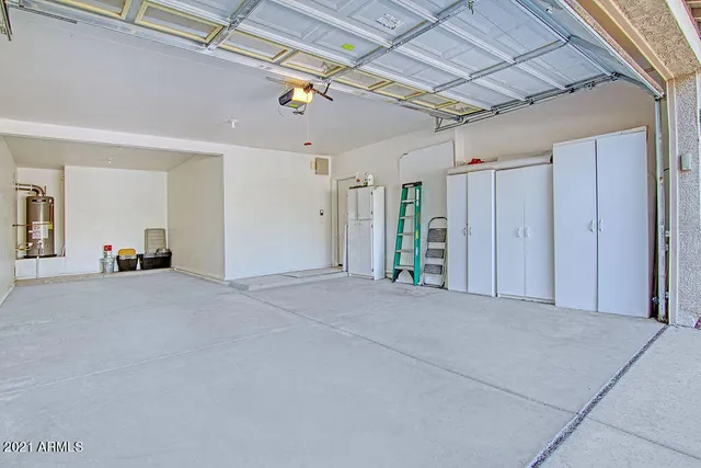 a view of a partially built entryway