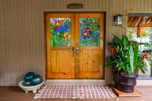 a view of entryway door