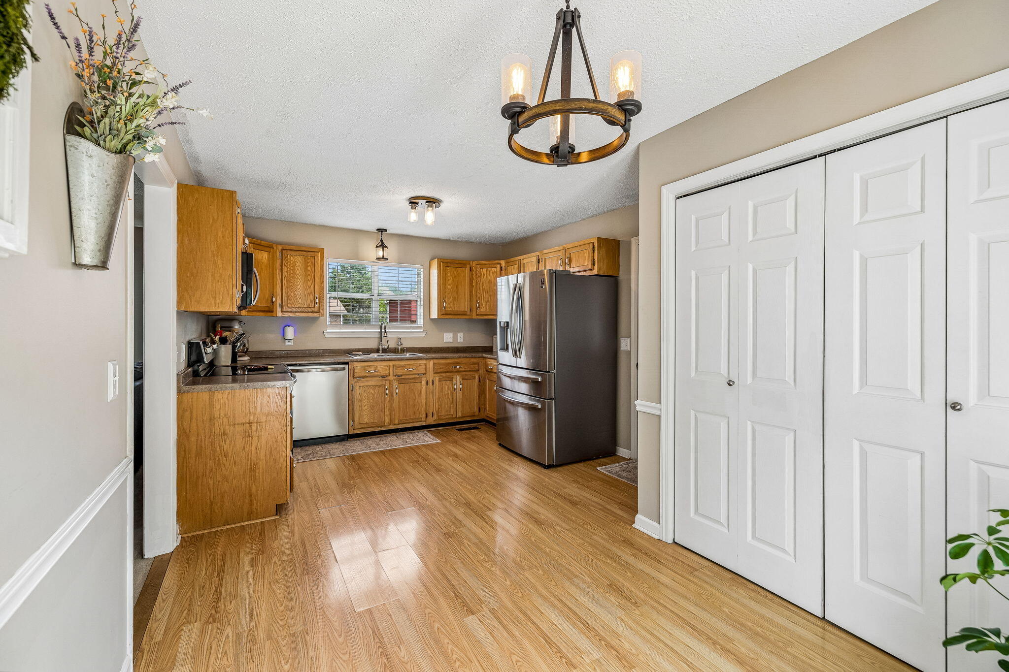 8332 Hamilton Oaks Drive Chattanooga, TN 37421 - Photo 14 of 44 Laundry Space