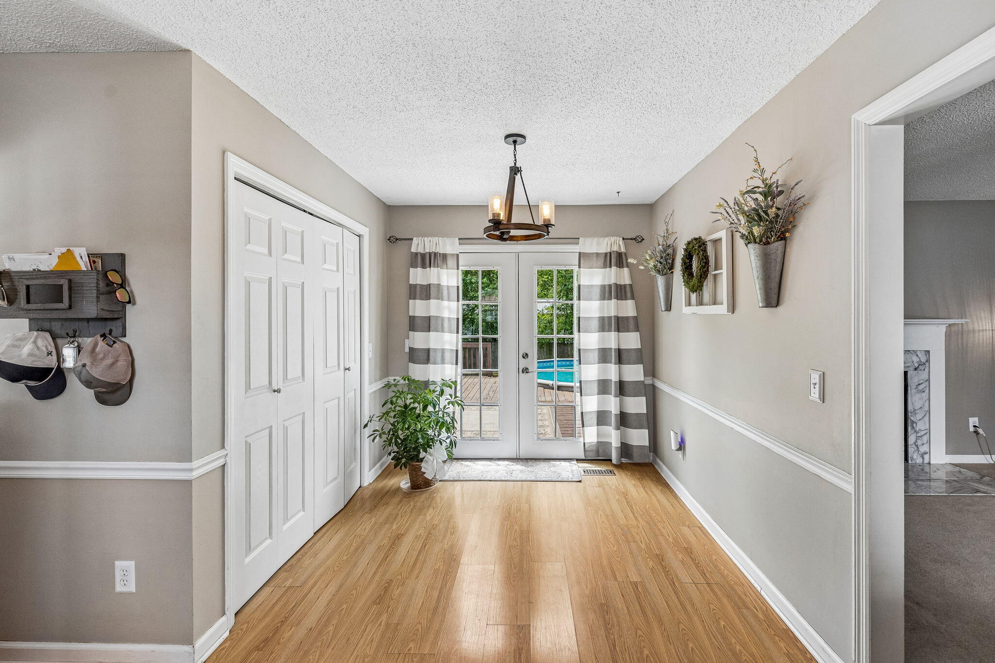 8332 Hamilton Oaks Drive Chattanooga, TN 37421 - Photo 16 of 44 Eat in Area