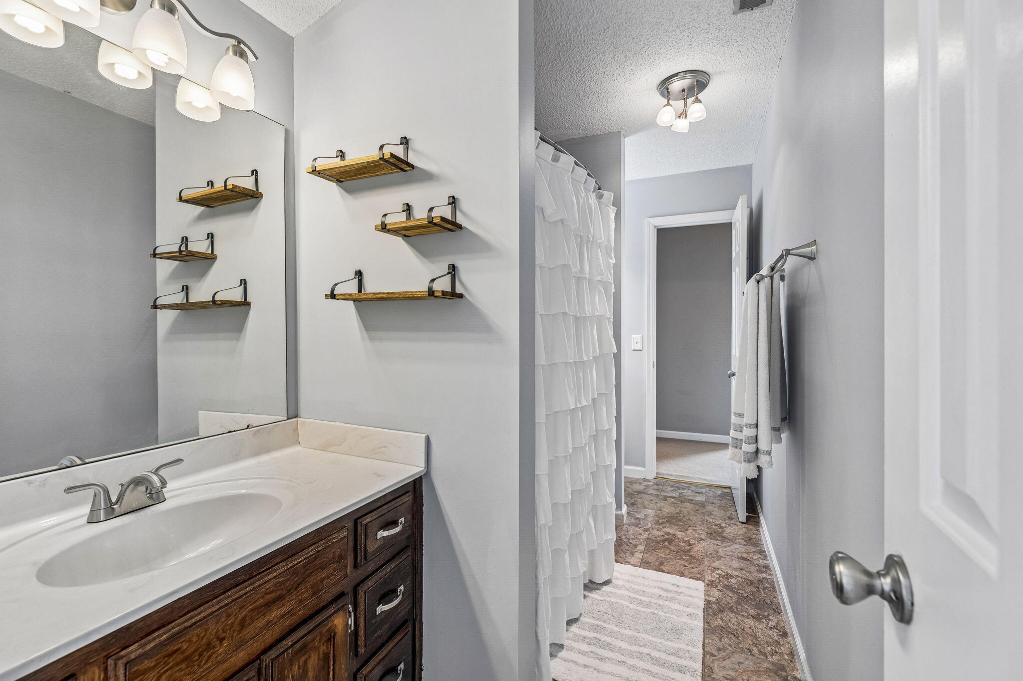 8332 Hamilton Oaks Drive Chattanooga, TN 37421 - Photo 22 of 44 Full Bath Upstairs