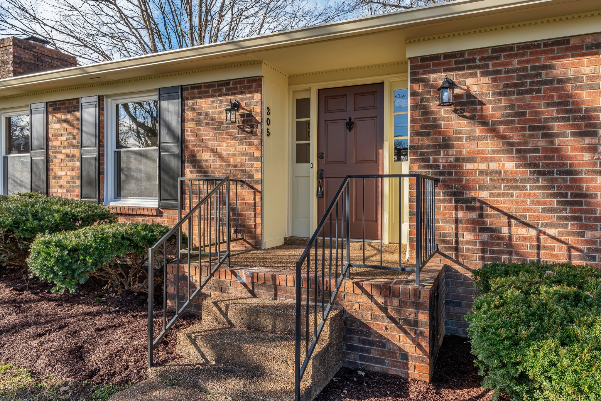 305 South Pawnee Drive Springfield, TN 37172 - Photo 4 of 28