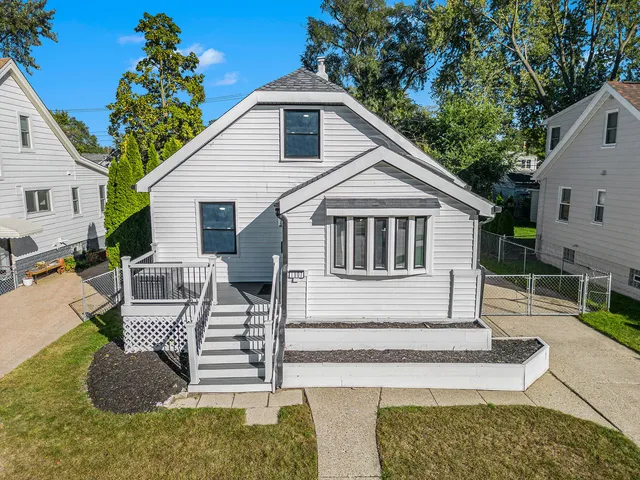 $359,900 | 1007 Mohawk Avenue, Royal Oak, MI 48067