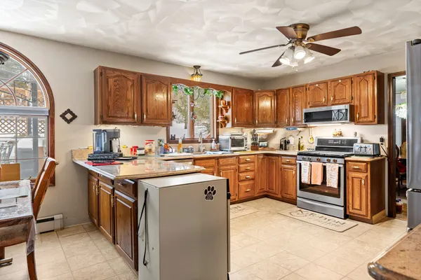 $395,000 | 1252 Domenica Drive, Endicott, NY 13760