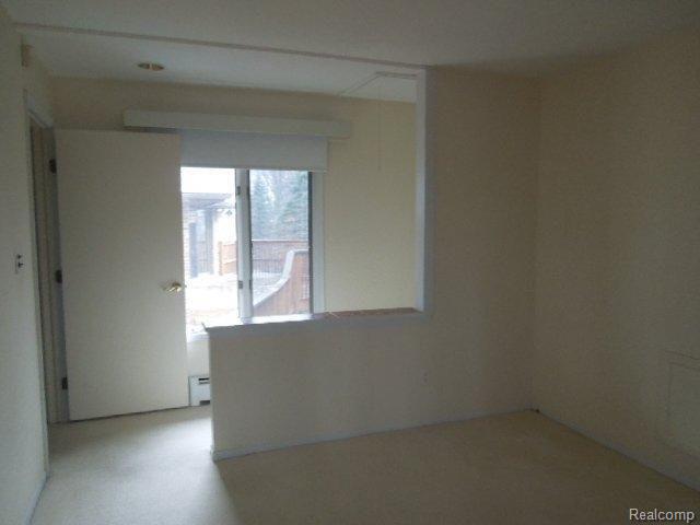 4995 Arrowhead Road West Bloomfield, MI 48323 - Photo 17 of 25 4-10 118.jpg