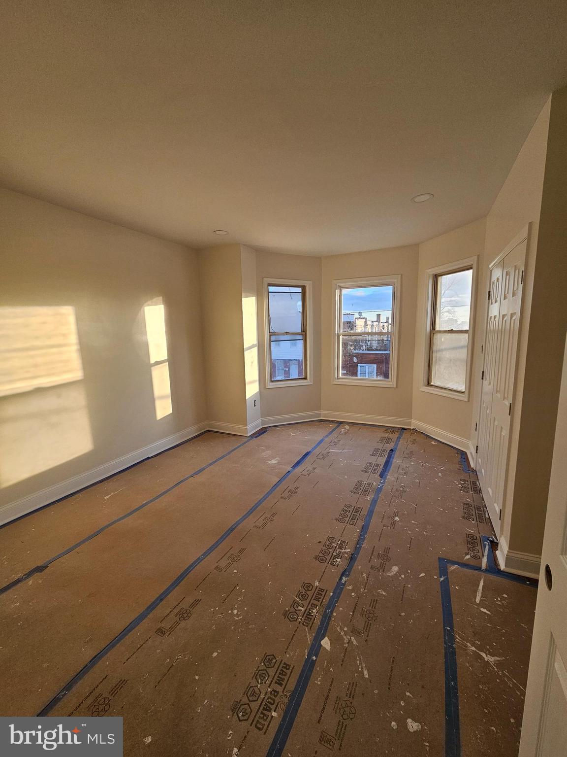 6047 Race Street Philadelphia, PA 19139 - Photo 11 of 23 a view of an empty room with a window