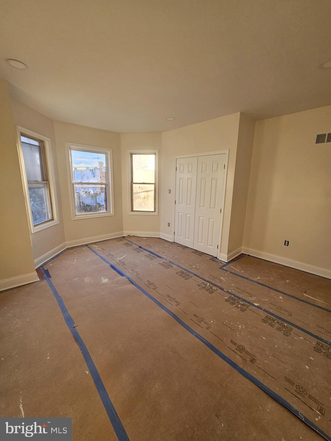 6047 Race Street Philadelphia, PA 19139 - Photo 12 of 23 a view of livingroom with hardwood floor and window