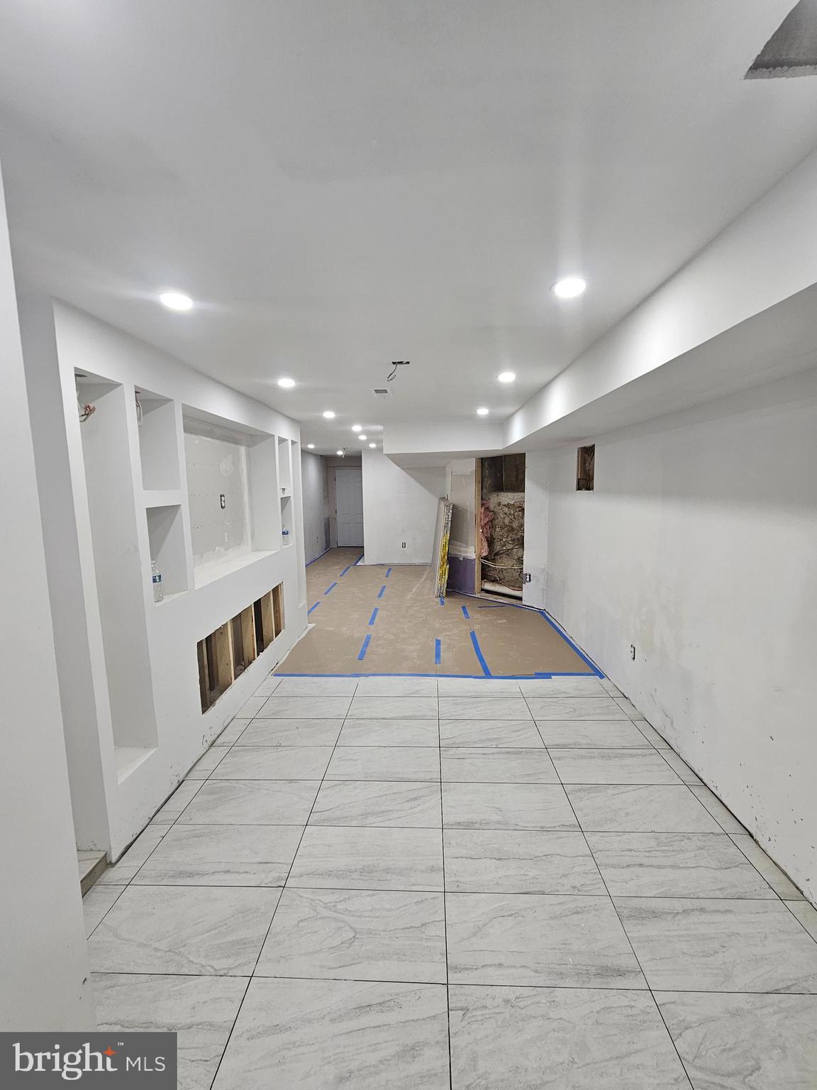 6047 Race Street Philadelphia, PA 19139 - Photo 16 of 23 a view of a hallway with seating area