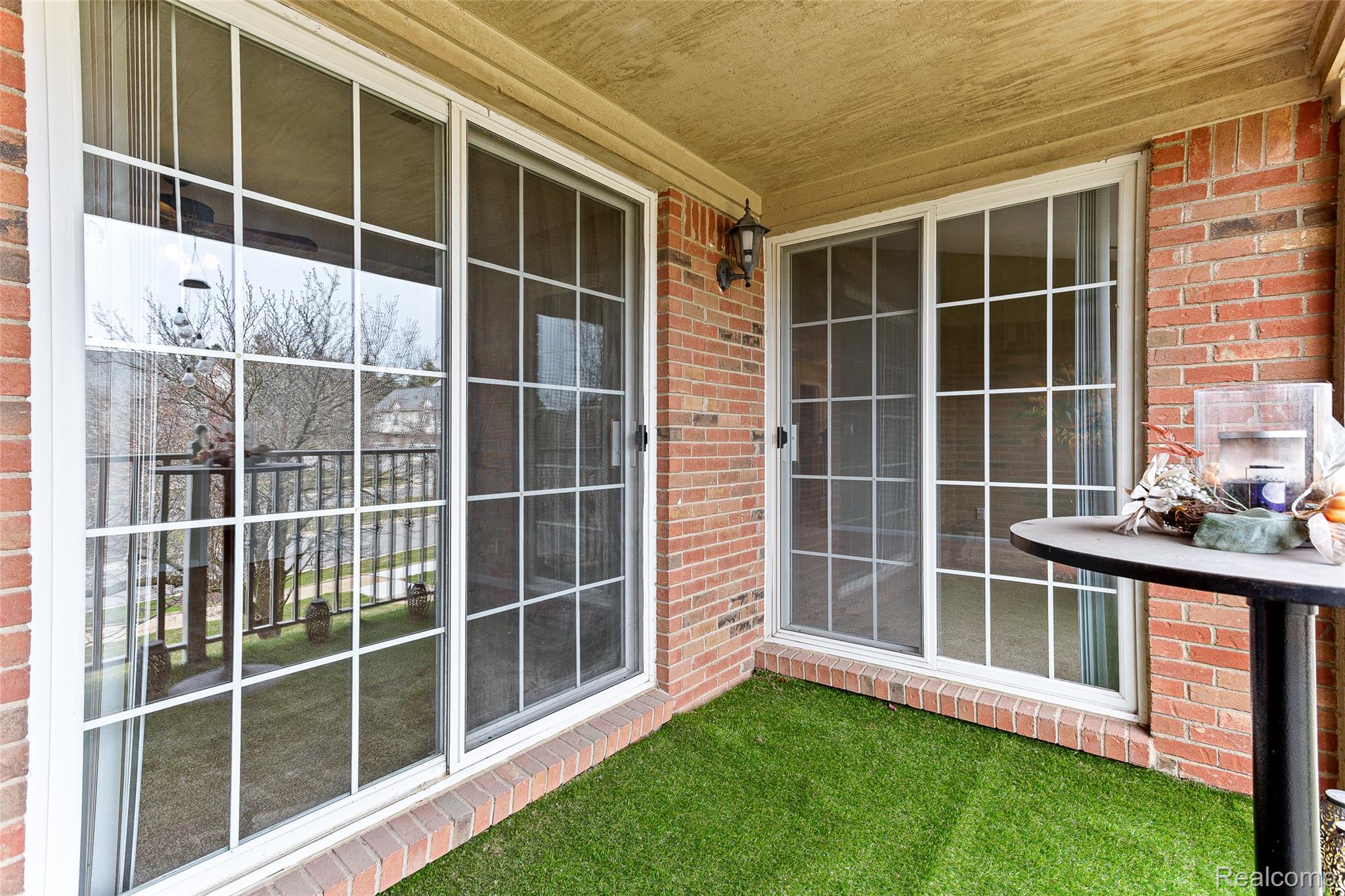 3553 Oakmonte Boulevard Rochester, MI 48306 - Photo 32 of 42 IMG_2296.jpg
