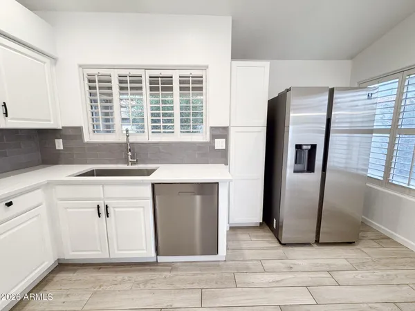 $2,495 | 12030 North 40th Way, Phoenix, AZ 85028