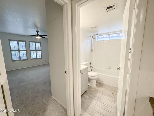 $2,495 | 12030 North 40th Way, Phoenix, AZ 85028