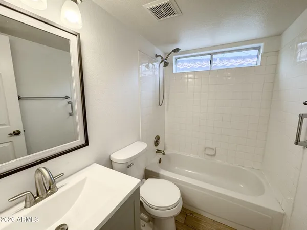 $2,495 | 12030 North 40th Way, Phoenix, AZ 85028