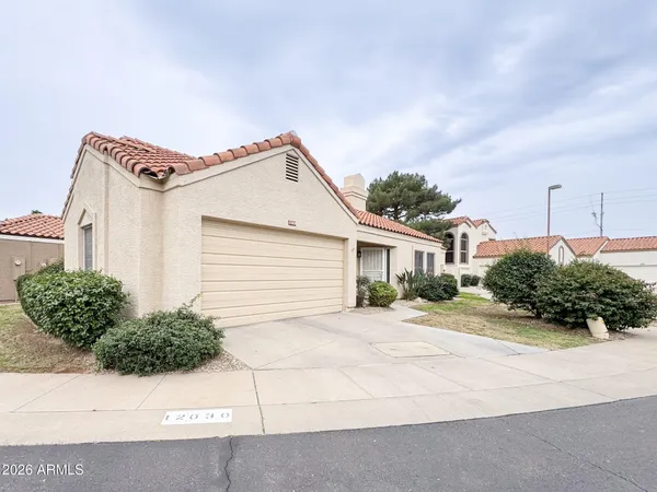 $2,495 | 12030 North 40th Way, Phoenix, AZ 85028