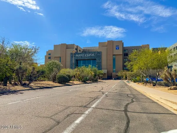 $2,495 | 12030 North 40th Way, Phoenix, AZ 85028