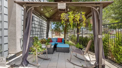 $349,000 | 404 Drennan Street, Houston, TX 77003
