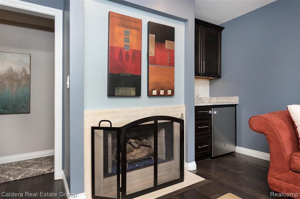 36922 Ridgedale Court Farmington Hills, MI 48331 - Photo 7 of 44