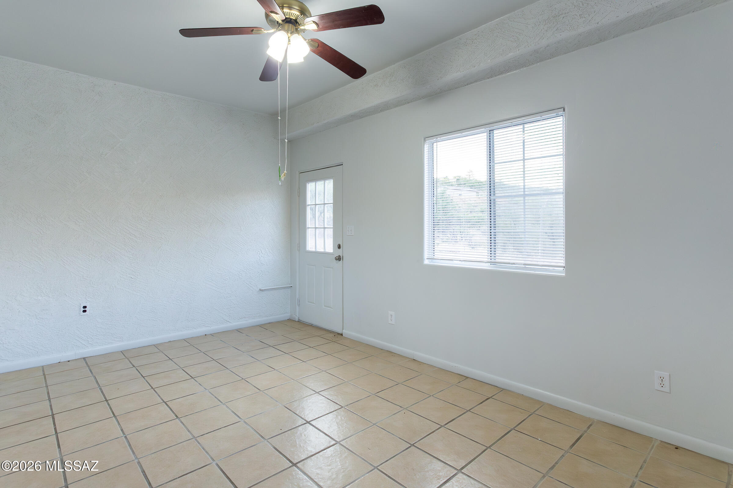 392 Falcon Court Rio Rico, AZ 85648 - Photo 13 of 49