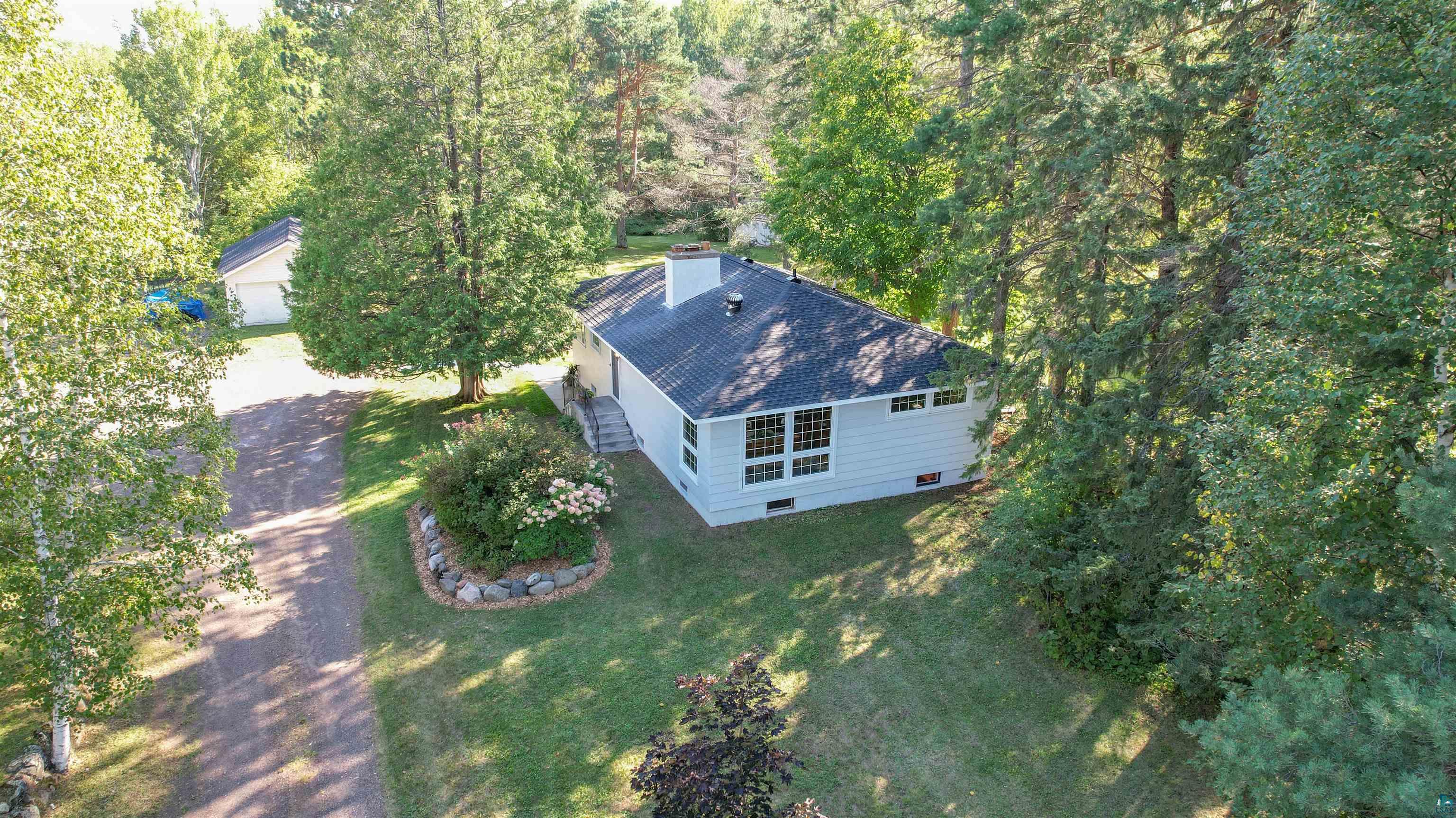 4738 Emerson Road Duluth, MN 55803 - Photo 1 of 27