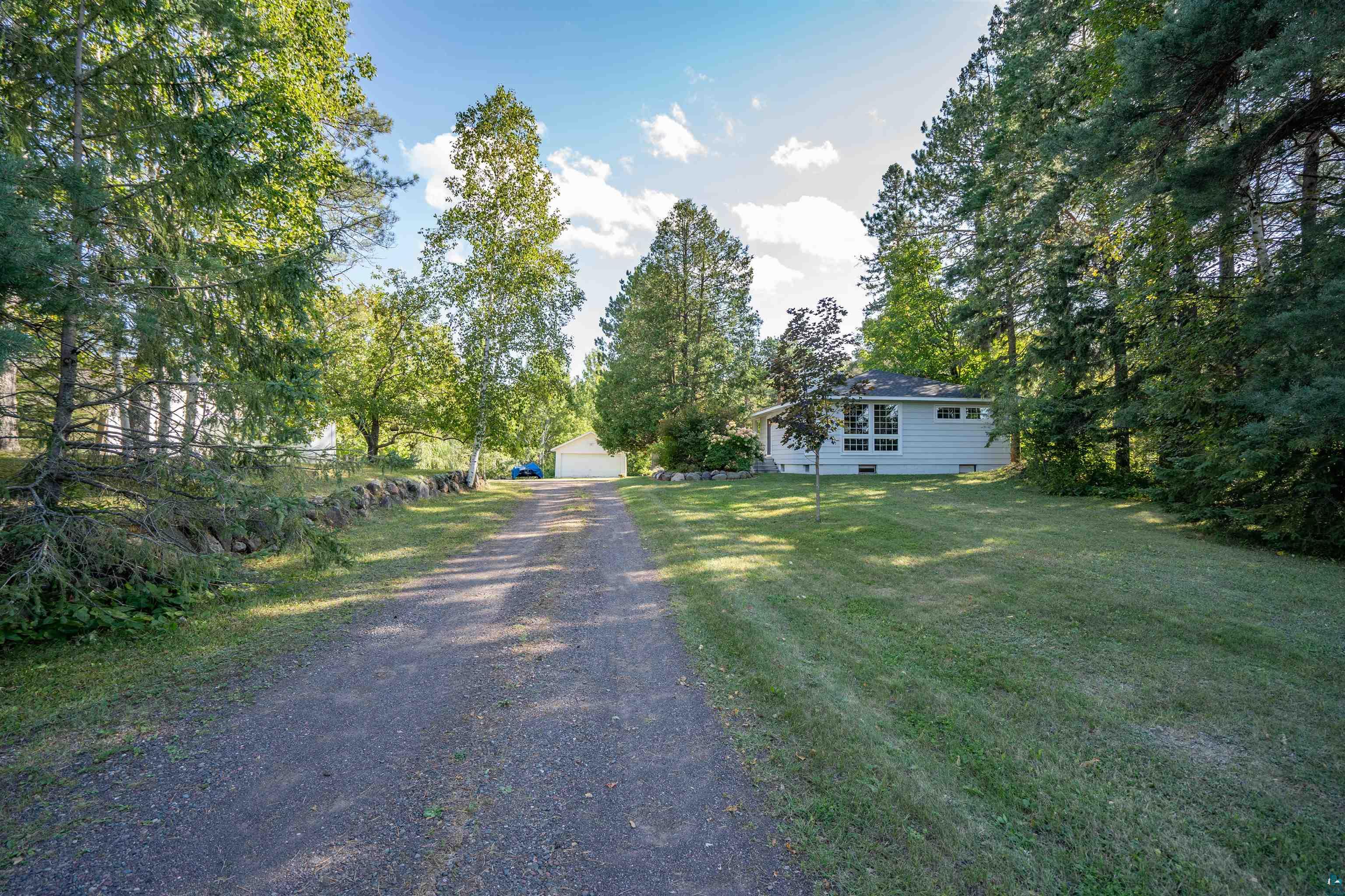 4738 Emerson Road Duluth, MN 55803 - Photo 17 of 27